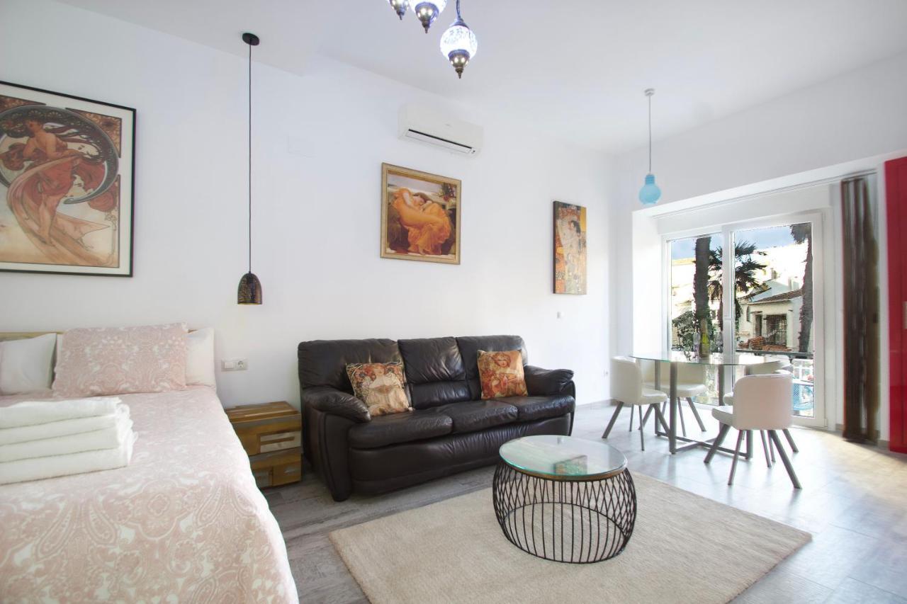 Spacious Studio In The Heart Of La Nogalera 토레몰리노스 외부 사진